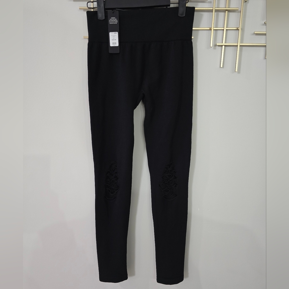 NWT Fashion Nova Black Distressed Leggings​